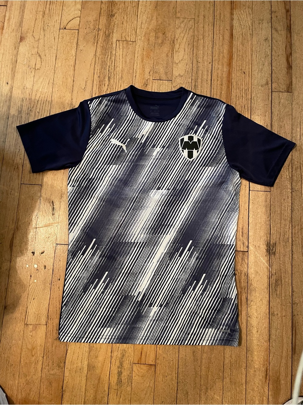 PUMA Kids' Navy & White Graphic Soccer Jersey